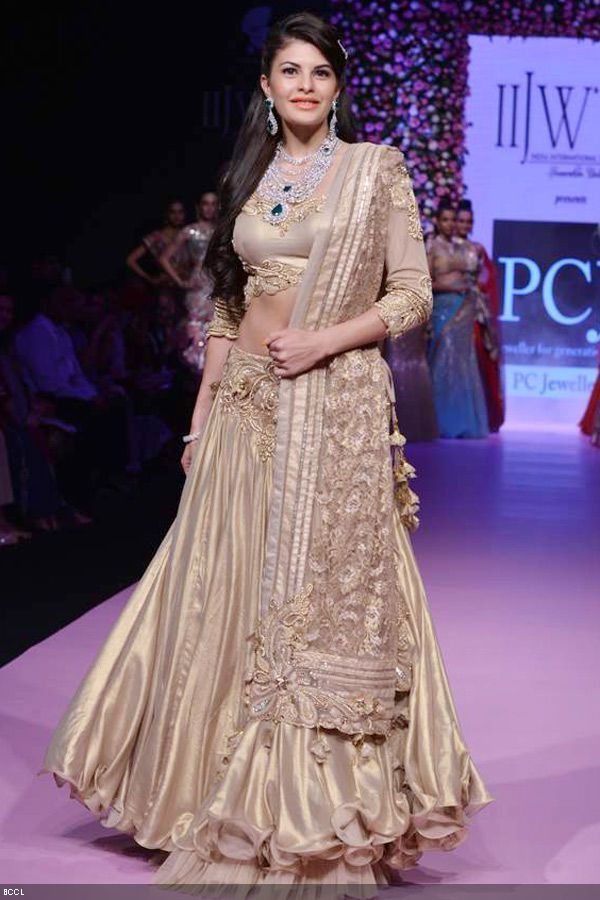 Check Out! How Nora Fatehi, Aishwarya Rai Bachchan To Jacqueline Fernandez Styled Their Looks In Golden Lehenga - 2