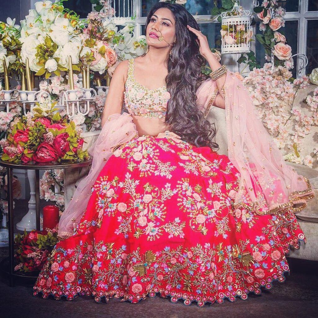 Divyanka Tripathi Vs Surbhi Chandna: Who Styles In Sequined Lehenga Better? - 1