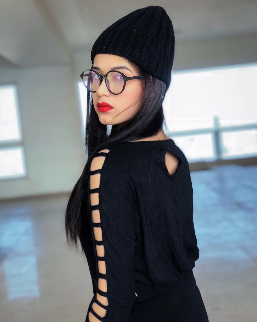 Jannat Zubair is a fashionista and these pictures are proof! - 3