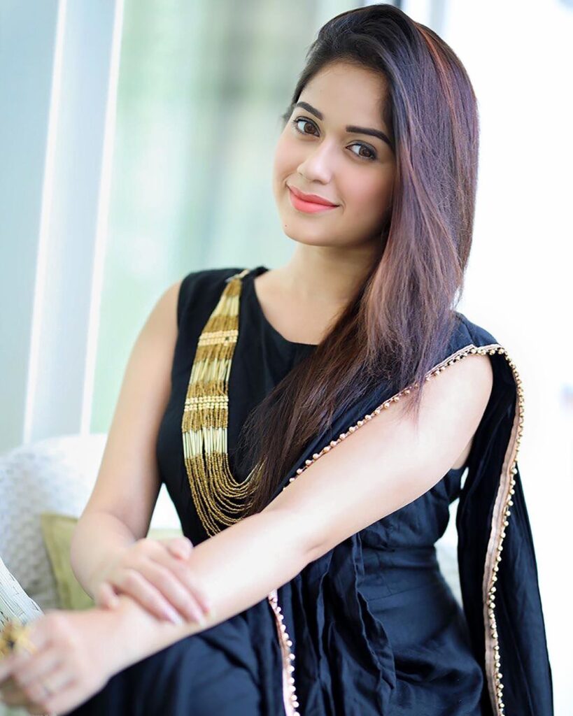 Jannat Zubair is a fashionista and these pictures are proof! - 5