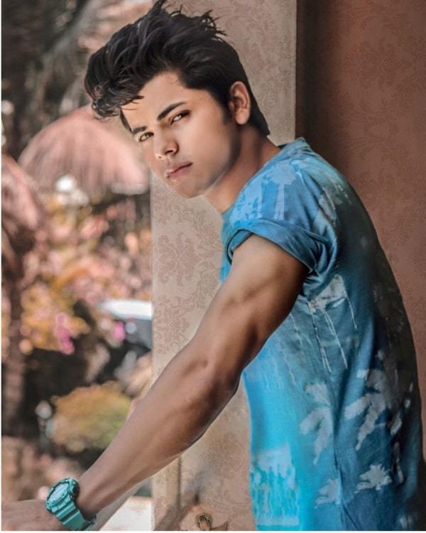 In Pictures: Siddharth Nigam’s Fashionable Look - 1