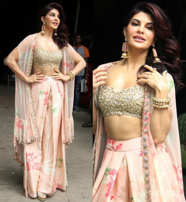 Jacqueline Fernandez, Janhvi Kapoor, Aishwarya Rai Bachchan: 9 Outfit Ideas to Dress Your Best This Festive Season - 1