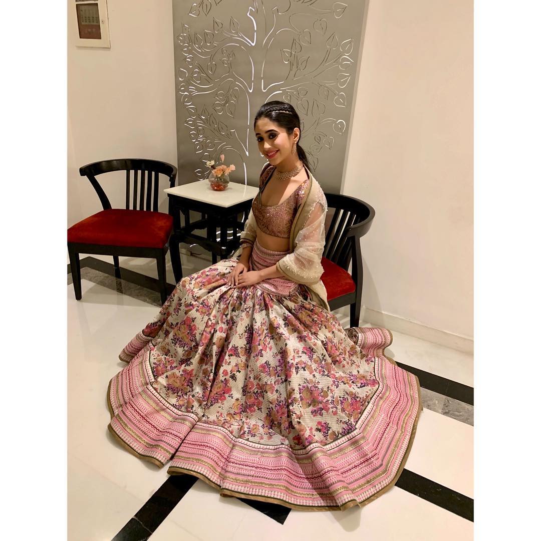 Jennifer Winget, Shivangi Joshi, Erica Fernandes, Surbhi Jyoti, Sriti Jha: The Most Iconic Outfits From Television Shows 847151