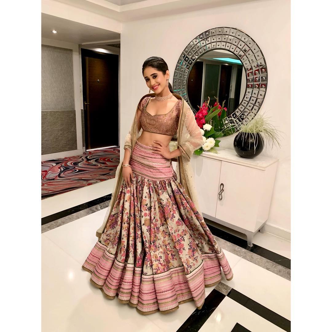 Jennifer Winget, Shivangi Joshi, Erica Fernandes, Surbhi Jyoti, Sriti Jha: The Most Iconic Outfits From Television Shows 847152