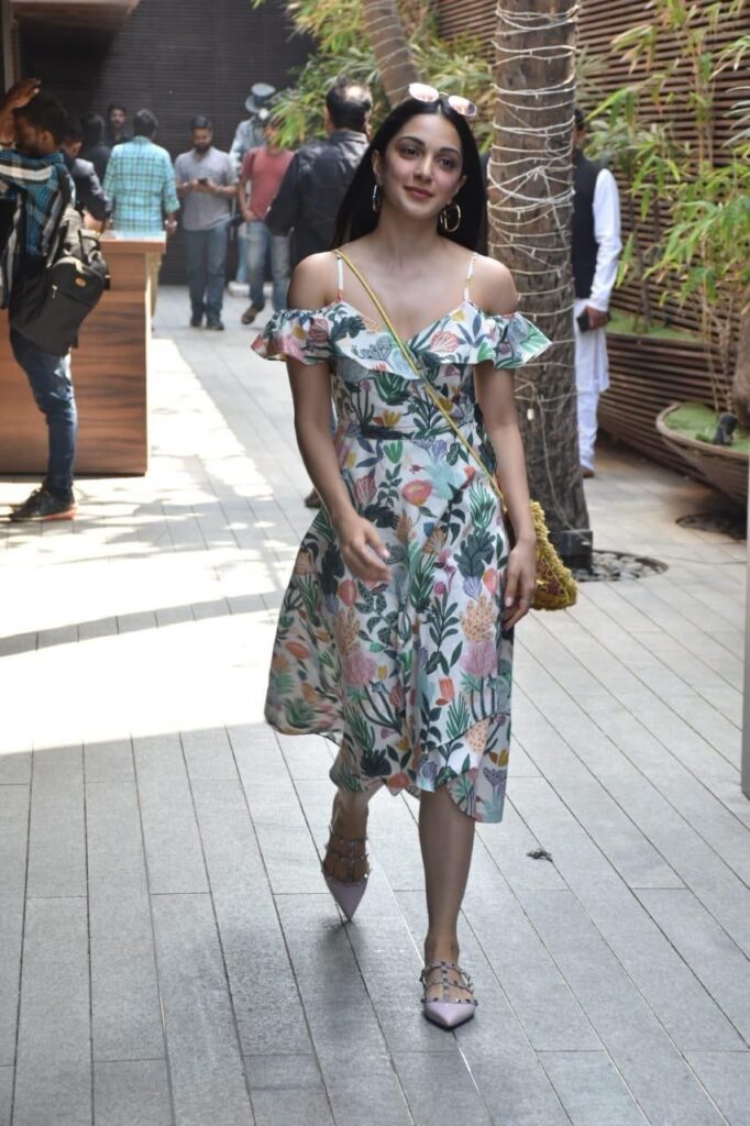 Katrina Kaif, Disha Patani, Kiara Advani: Pick Off-Shoulder Outfits For This Summer Season! - 4