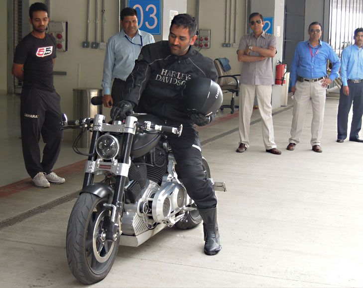 MS Dhoni and His Love For Black Vehicles - 3