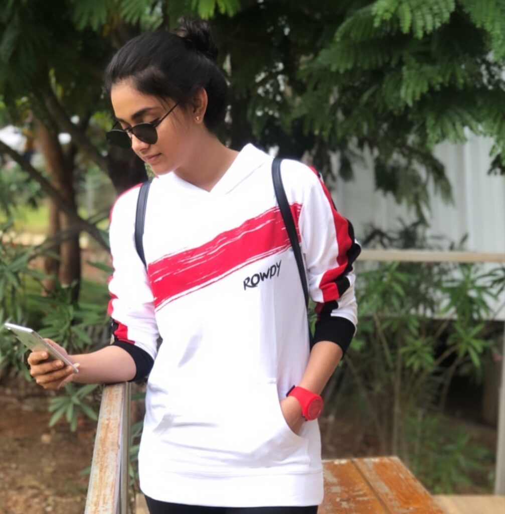 Nayanthara, Pooja Hegde, Keerthy Suresh’s Sporty Fashion Looks Are Too Hot To Handle - 4