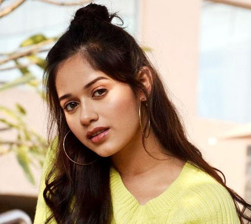 Pick This Jannat Zubair’s Dreamy Outfit Collection - 0