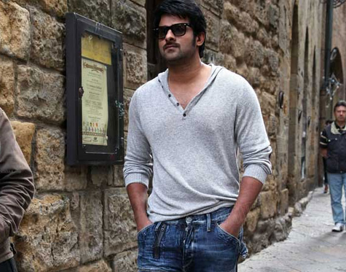 Prabhas, Allu Arjun, Ajith Kumar, Vijay Deverakonda: 10 Summer Outfits We Can’t Wait to Copy - 8