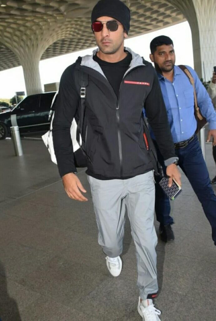 Ranbir Kapoor, Ranveer Singh, Hrithik Roshan, Kartik Aaryan: Who Nailed The Airport Look Best? - 2