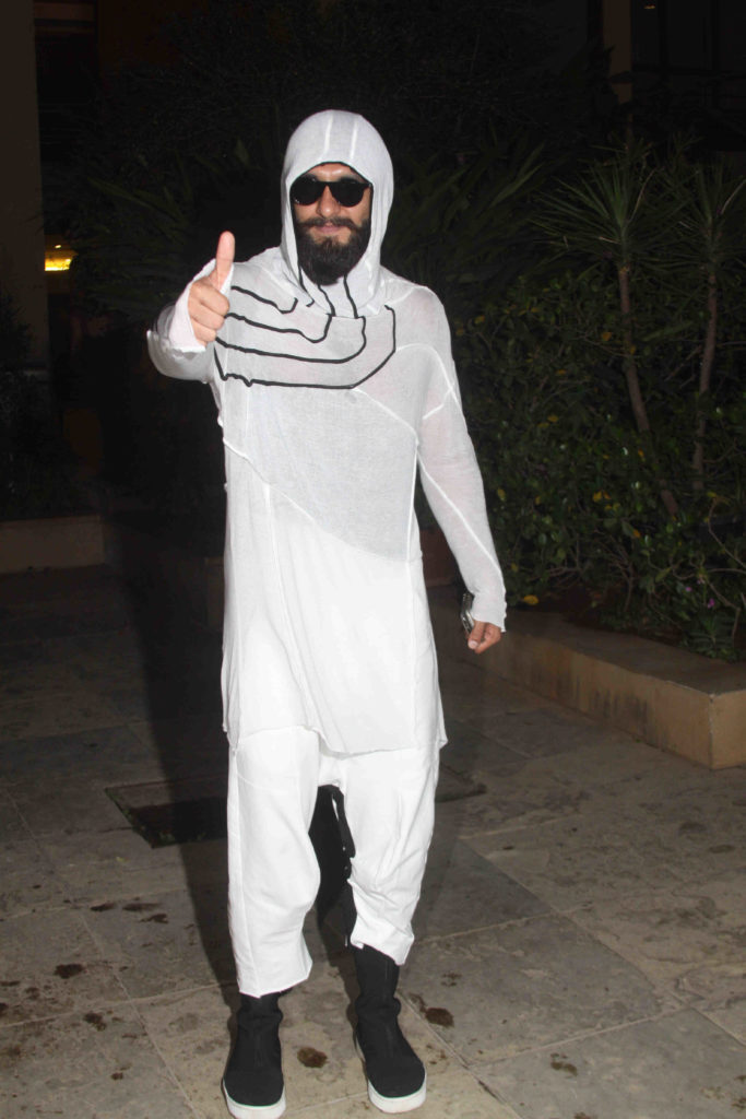 HOT and BOLD: Ranveer Singh’s Unique Fashion Sense And Hot Looks - 3