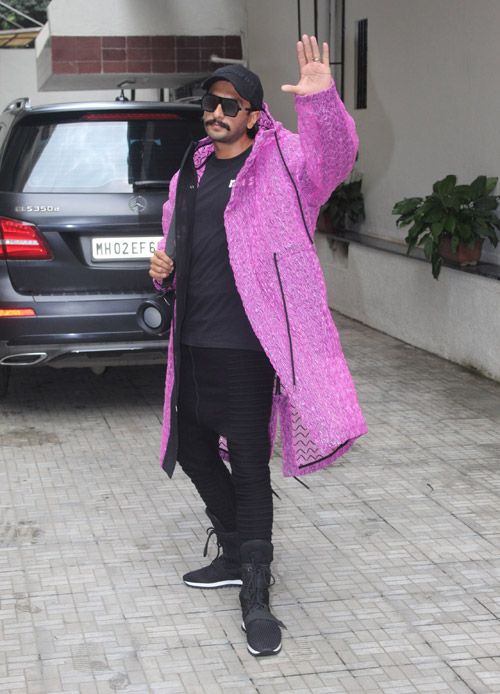 Times When Ranveer Singh Stunned Us With His Fashion - 5