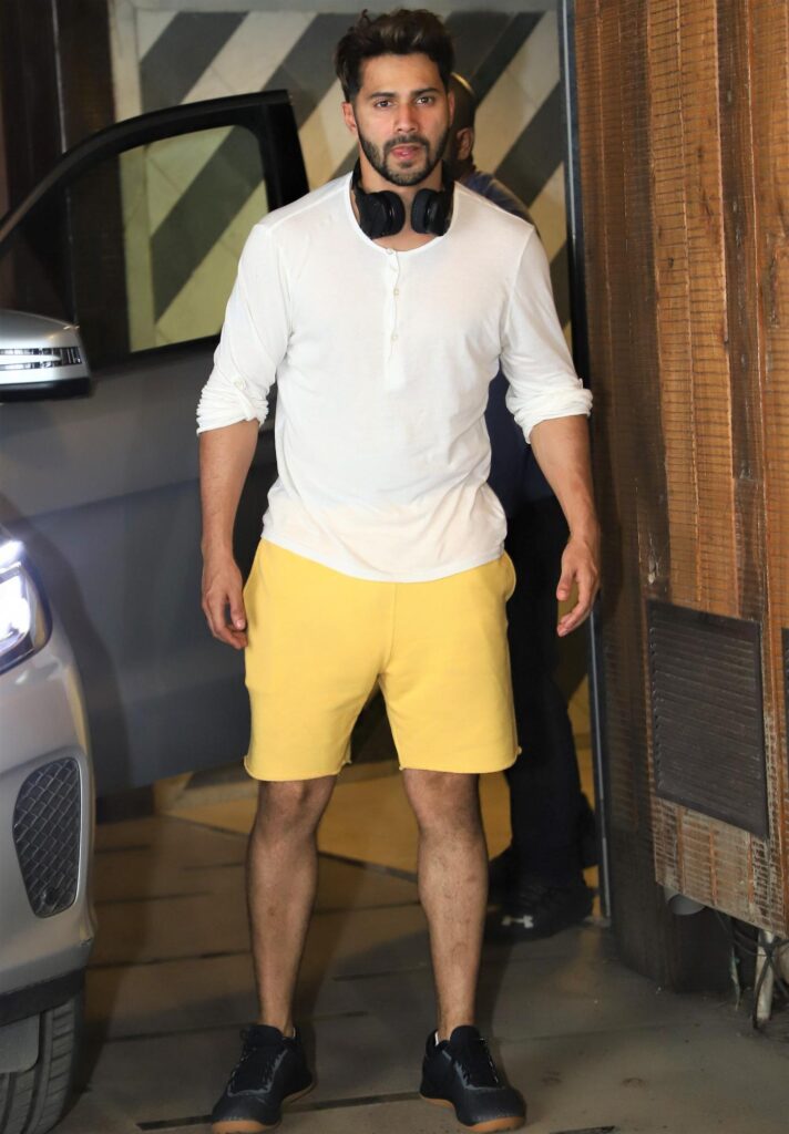 Ranveer Singh, Varun Dhawan, Vicky Kaushal: How To Wear Shorts With Bollywood Celebs Style - 2