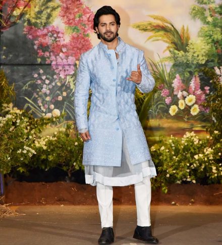 Ranveer Singh, Kartik Aaryan, Varun Dhawan, Vicky Kaushal, Hrithik Roshan: 9 Stylish Bollywood Actors You Should Follow If You Love Fashion - 4