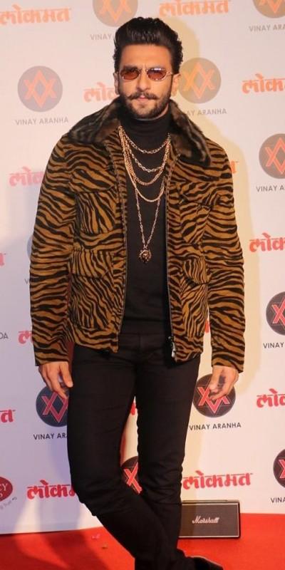 Ranveer Singh, Kartik Aaryan, Varun Dhawan, Vicky Kaushal, Hrithik Roshan: 9 Stylish Bollywood Actors You Should Follow If You Love Fashion - 1