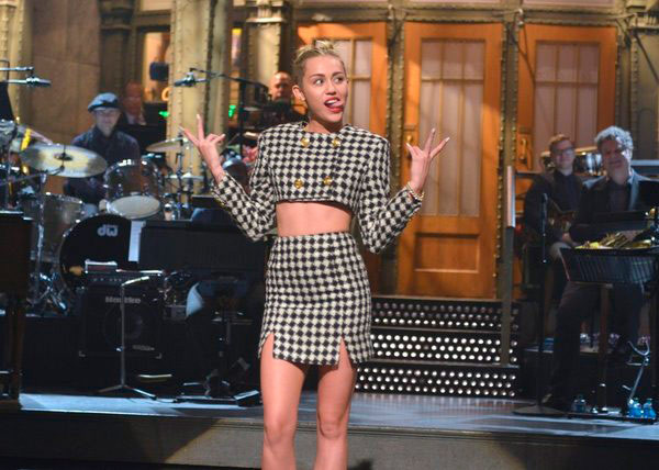 Selena Gomez, Miley Cyrus, Ariana Grande: Who Pulled Off The Checkered Outfits Well? - 2