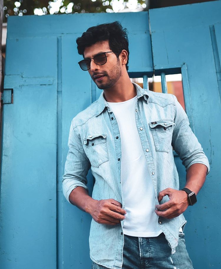 Shabir Ahluwalia Vs Dheeraj Dhoopar Vs Nishant Malkani Vs Sehban Azim: Whose Denim Look You Love The Most? 3