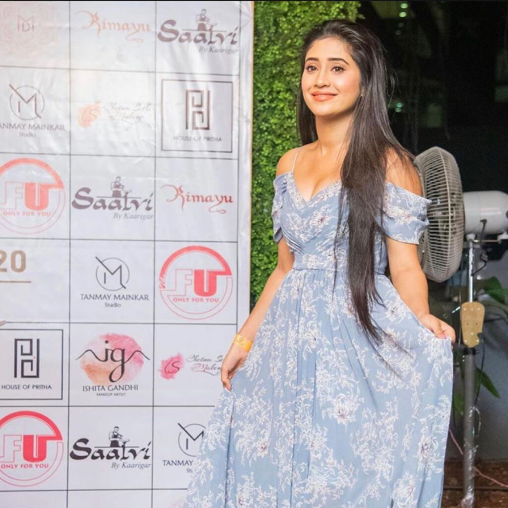 Shivangi Joshi Pulled Off Floral Outfit