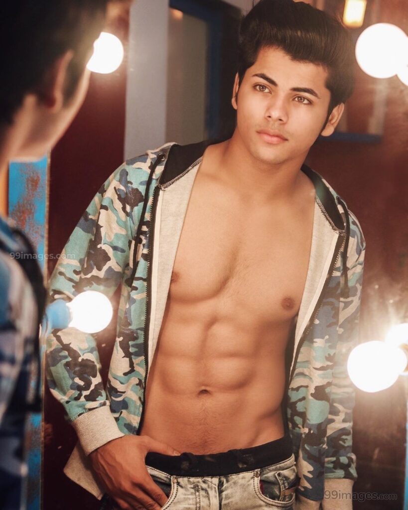 Siddharth Nigam’s Shirtless Picture Takes Social Media by Storm! - 3