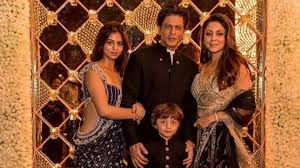 Suhana Khan and Sara Ali Khan’s SPECIAL Moments With Family - 2