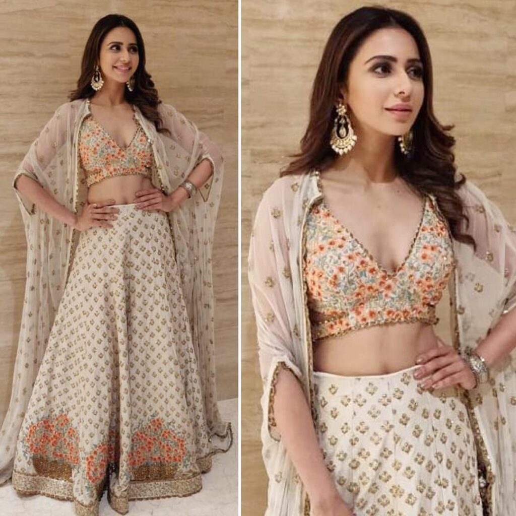 Take Bridal Lehenga Inspiration From Trisha Krishnan, Anushka Shetty, Rakul Preet Singh And Samantha Akkineni To Spice Up Shaadi Season - 0