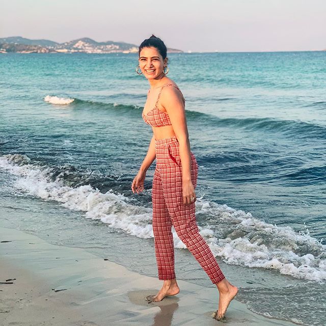 Take inspiration from Trisha Krishnan, Anushka Shetty, Rakul Preet Singh, Samantha Akkineni’s summer outfits to beat the heat - 8