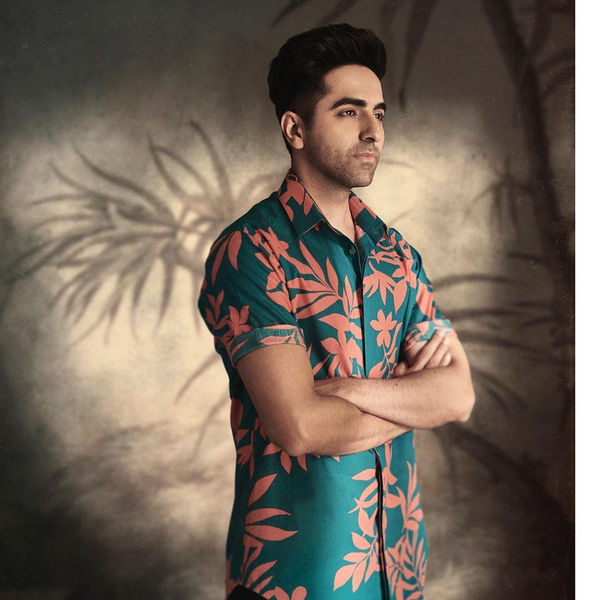 Taking Notes From Ayushmann Khurrana, Shahid Kapoor, Varun Dhawan, Vicky Kaushal’s Summer Cool Outfits - 1