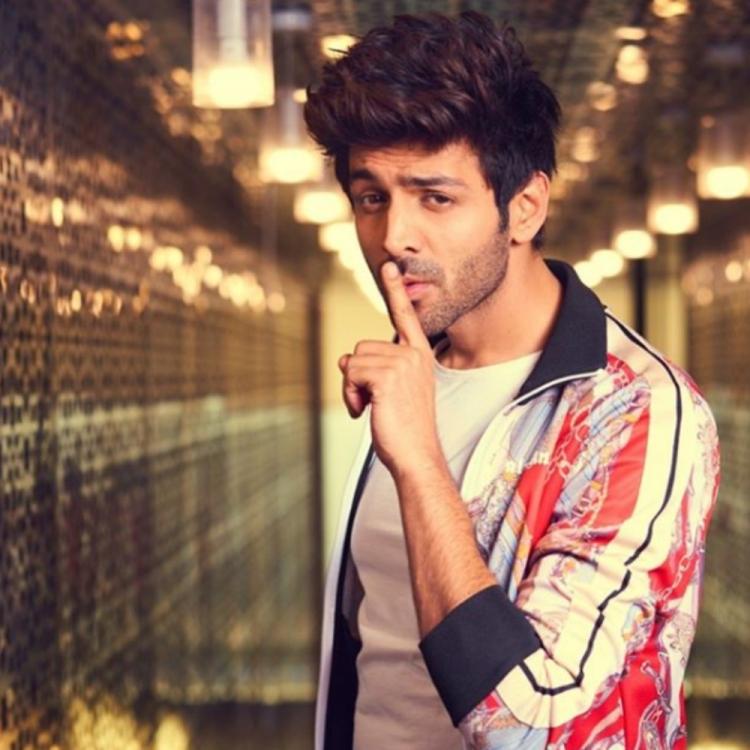 Then And Now: Ranveer Singh, Hrithik Roshan, Kartik Aaryan – These handsome hunks have always set fashion trends and how - 2