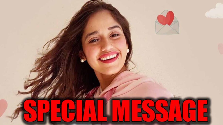 TikTok queen Jannat Zubair has a SPECIAL message