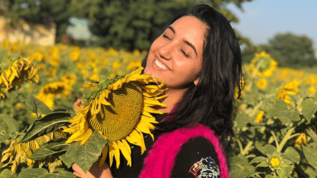 Try Out Ashnoor Kaur's Casual Tops That Will Make You Feel Good!