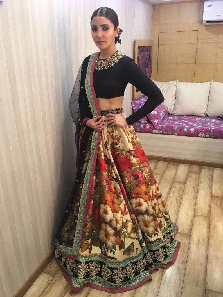 What to wear to your friend’s destination wedding? Take A Cue From Anushka Sharma - 0