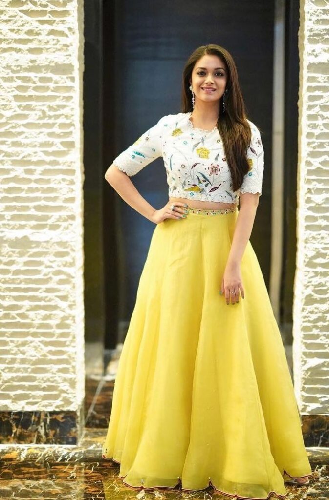 5 Ways To Style Summer Whites Like Kajal Aggarwal And Keerthy Suresh - 4