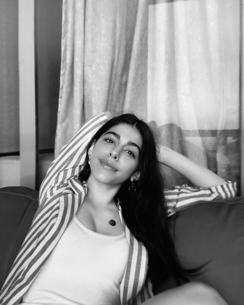 Ace Your Fashion Sense Just Like Suhana Khan And Alaya F - 10