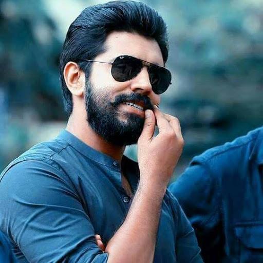 Allu Arjun, Nivin Pauly and Dulquer Salmaan Look Sharp In Blue; See Pics - 5