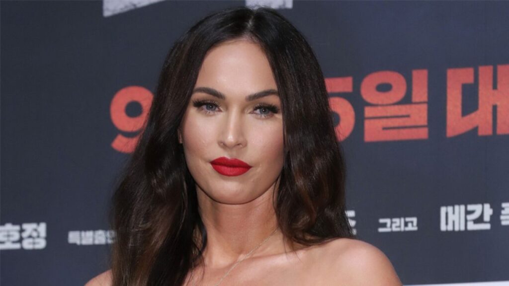 Angelina Jolie VS Megan Fox: Who’s The Bestest? - 3