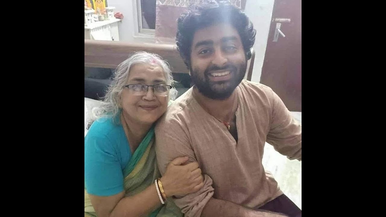 Check Now: Unseen Pictures Of Arijit Singh 4