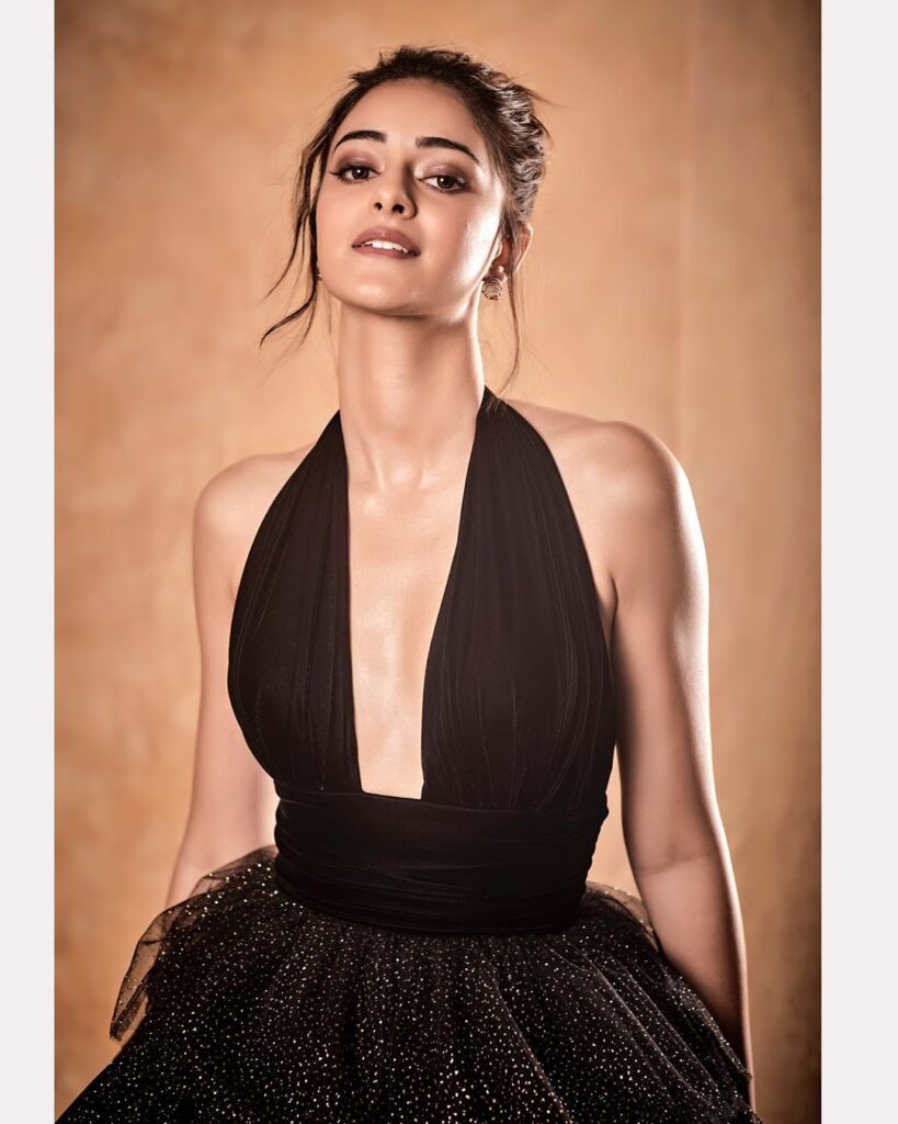 Check out! BOLD And HOTTEST Bollywood Star Kid Ananya Panday’s Pictures - 2