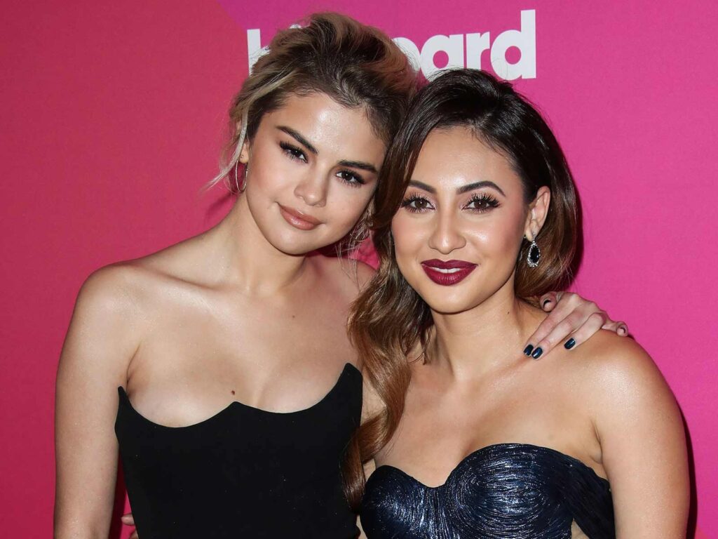 Check Out! Selena Gomez’s BFF Moments - 3