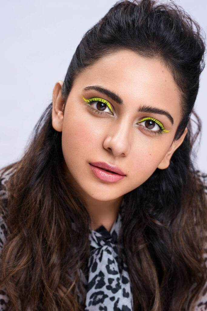 Check out these 6-eye makeup looks that make Rakul Preet Singh more stunning and glamorous! - 4