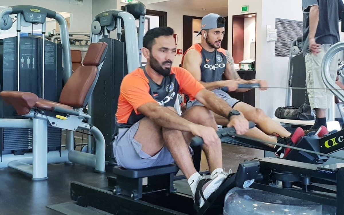 Every time Dinesh Karthik Gave Us Major Fitness Goals! 2