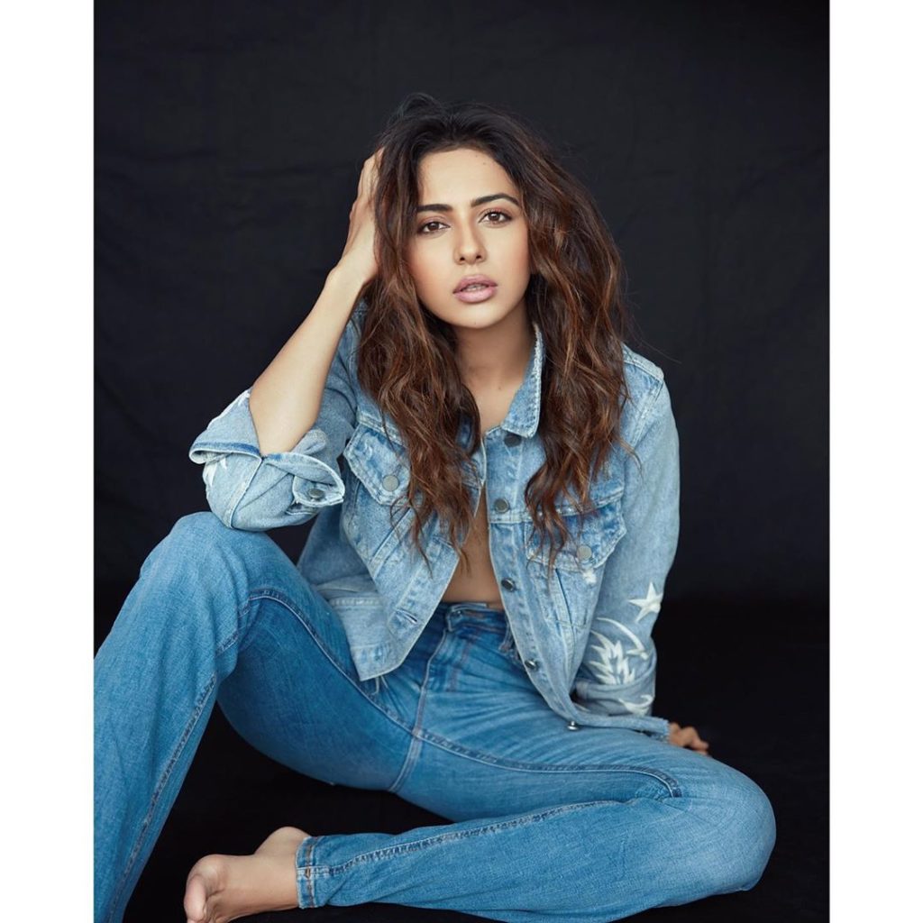 Every time Trisha Krishnan, Anushka Shetty, Rakul Preet Singh, Samantha Akkineni Dazzle In Denim! - 4