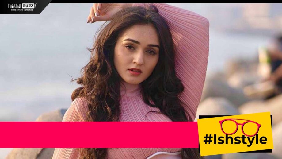 Find out Tanya Sharma's ‘dress to kill’ on a perfect date