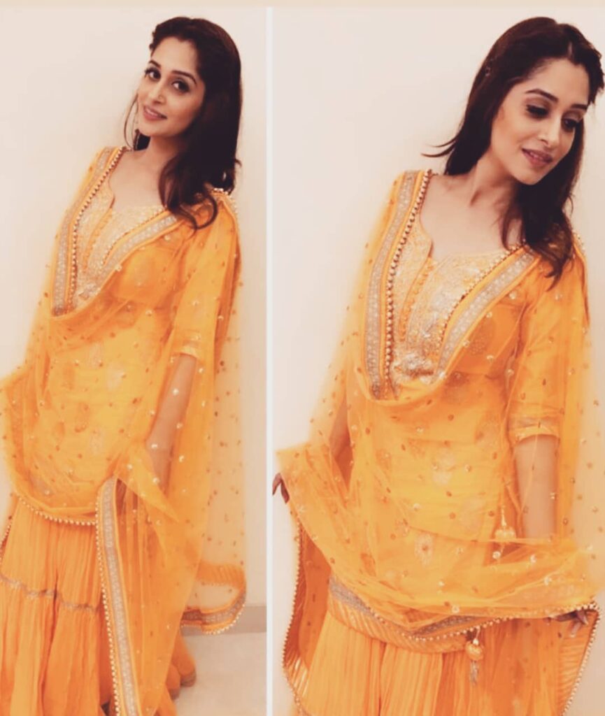 Hina Khan, Rhea Sharma And Dipika Kakar Show Us How To Slay In Ethnic Wear - 13