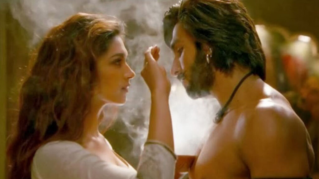 Hottest Scenes From Ranveer Singh Movies Will Leave You Stunned! - 2