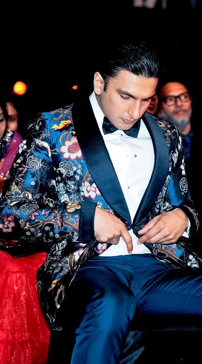 How to take candid pictures? Take tips from Ranveer Singh - 3
