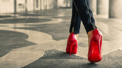 How To Walk Comfortably In High Heels?