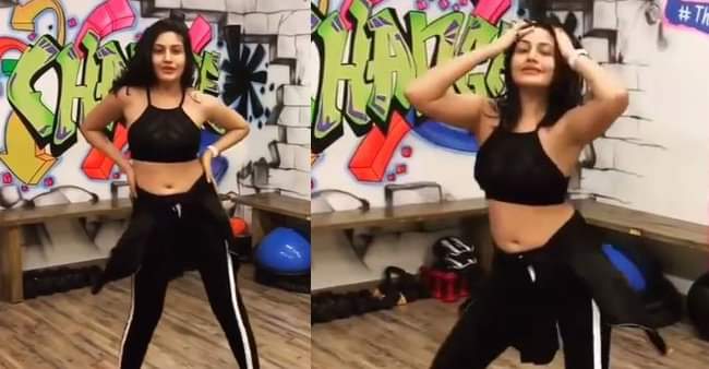 Jennifer Winget, Surbhi Chandna And Anita Hassanandani’s Sporty Fashion Looks Are Too Hot To Handle - 5