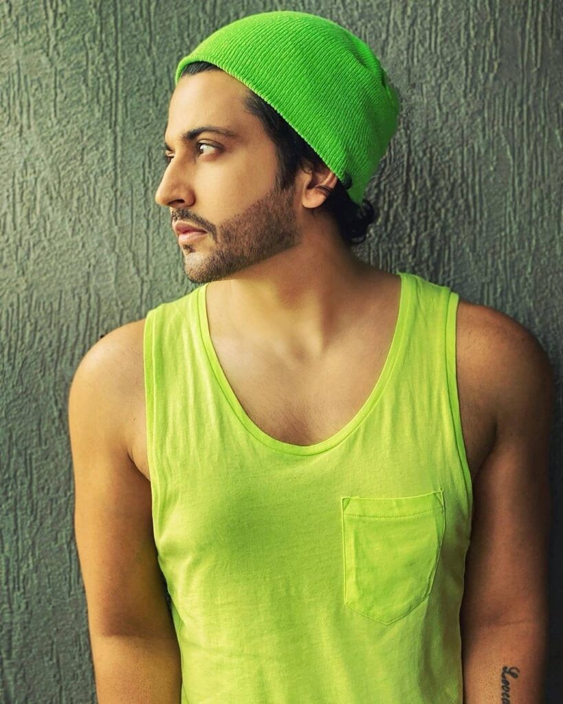 Kundali Bhagya Actor Dheeraj Dhoopar’s HOT Neon Looks! - 4