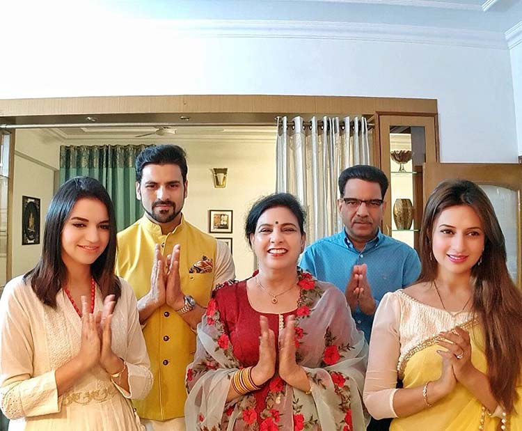 Meet the real family of Divyanka Tripathi - 0