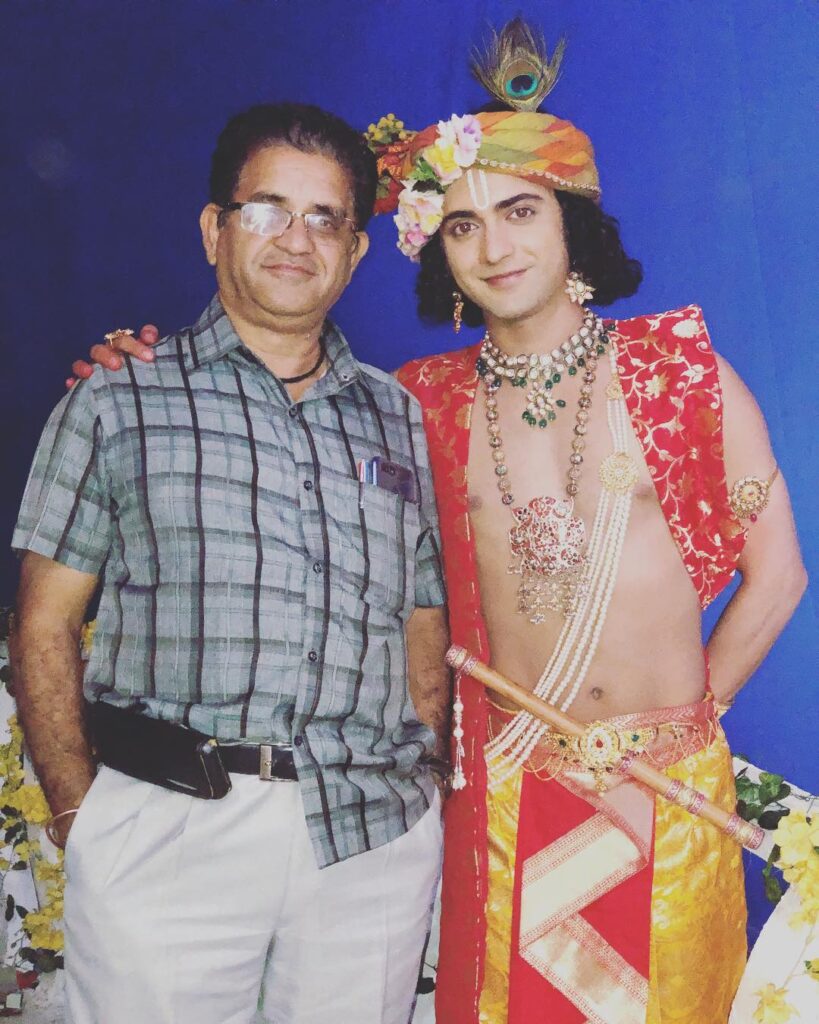 Take a look at Sumedh Mudgalkar aka RadhaKrishn’s Krishna’s memorable photos with his parents - 4